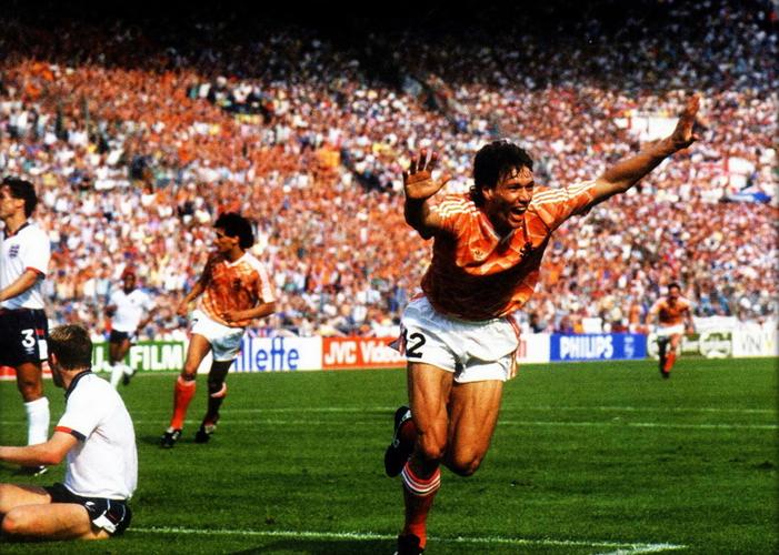 1988荷兰欧洲杯过程（荷兰1988年欧洲杯）