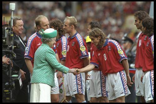1996年欧洲杯回顾（1996年欧洲杯央视回放）